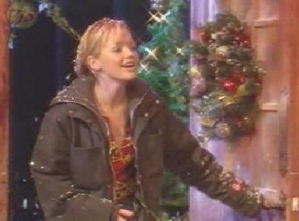 Other-Group-BestAboutChristmas_Presents-SaturdayShow-Dec22_000016.jpg