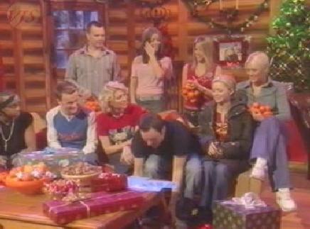 Other-Group-BestAboutChristmas_Presents-SaturdayShow-Dec22_000017.jpg