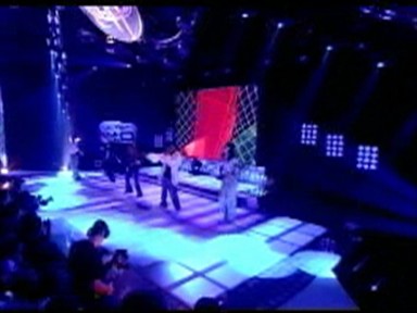 Performance-Group-Alive-UKTop4020001_0002.jpg