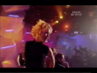 Performance-Group-BoyLikeYou-CIN20012_0008.jpg