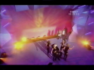 Performance-Group-BoyLikeYou-CIN20016_0002.jpg