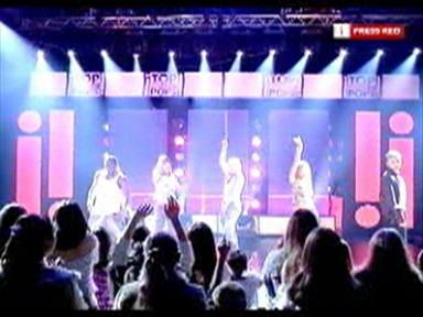 Performance-Group-Dance-TOTP20015_0001.jpg